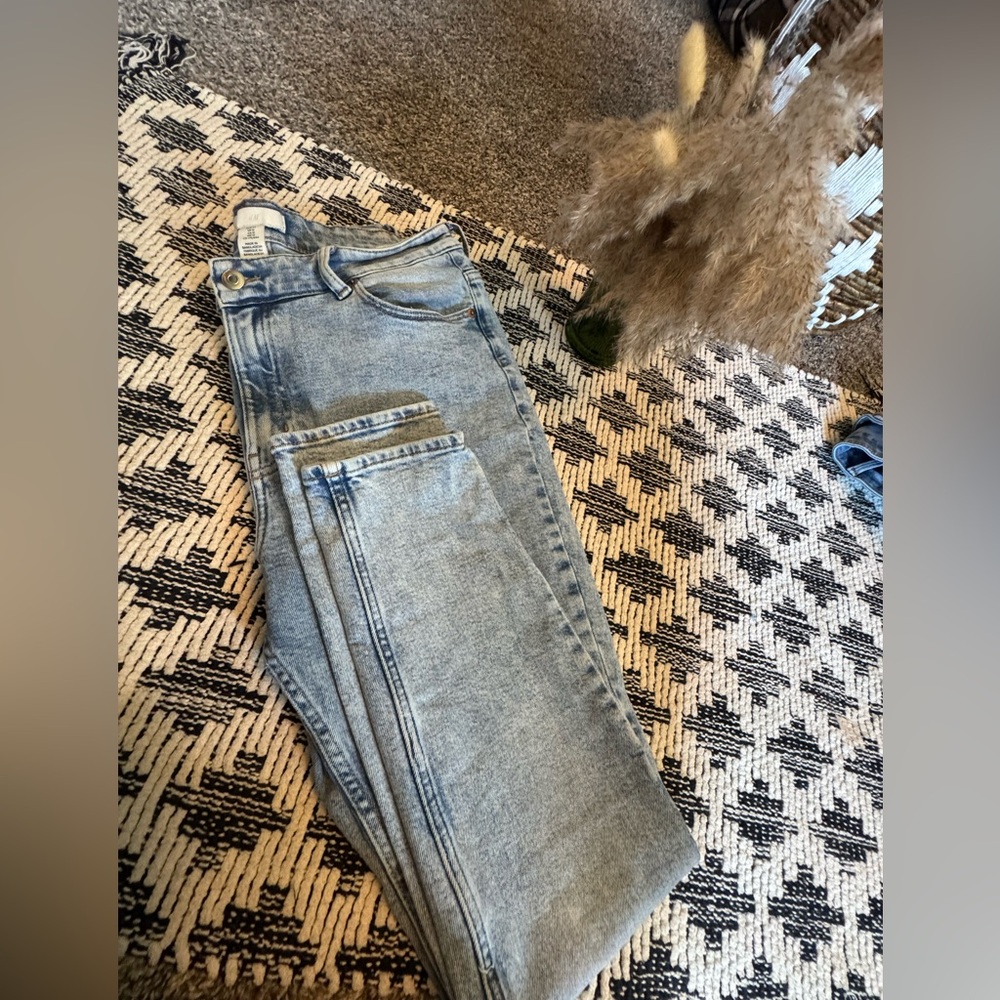 H&M 90s Wash Skinny Jeans